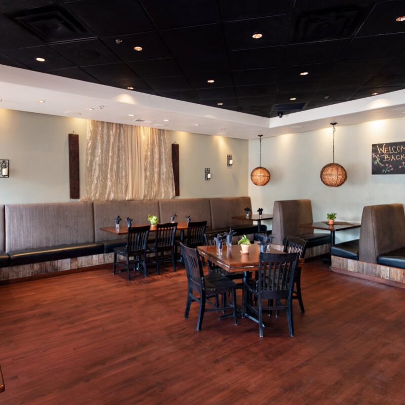 zheng-asian-bistro-dining-room-social-distancing zheng-asian-bistro-dining-room-social-distancing